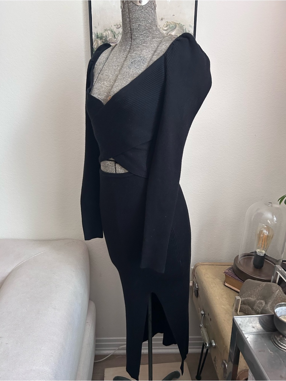 HYFVE Black Sweater Dress V-Neck Long Sleeves Cut Out Slit Knit Pullover Small
